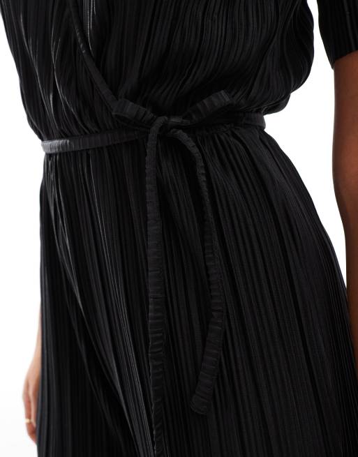 Vero Moda - Sort slå-om-jumpsuit med plisseringer, 3 af 4