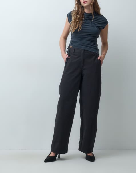 Vero Moda spodnie garniturowe z nogawkami barrel leg w kolorze czarnym - view 1