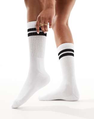 Vero Moda - Sportsocken in Weiß