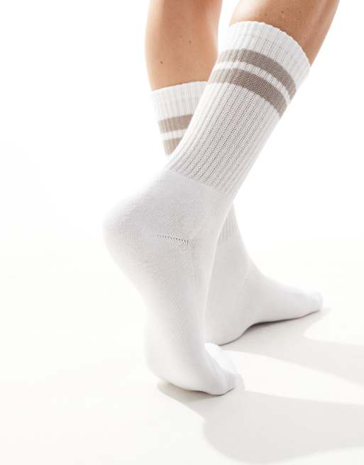 Vero Moda sporty ribbed socks in white and brown