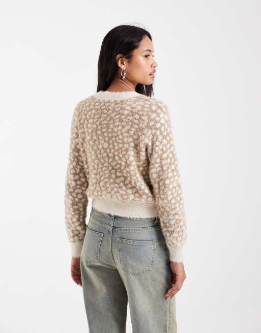 Vero Moda stickad tröja med hjorttryck i mjuk fluffig cream melange, 4 av 4