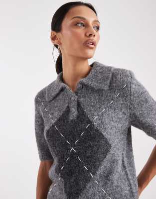 Vero Moda - Strick-Polohemd in meliertem Mittelgrau mit Rautenmuster und Ziernaht