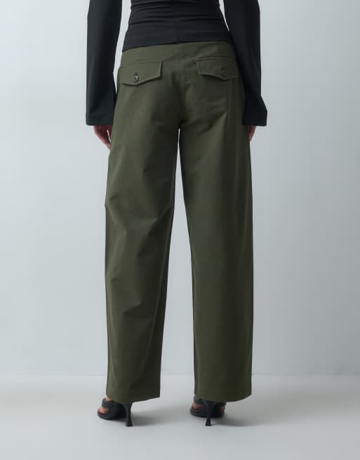 Vero Moda structured barrel leg tailored trousers in dark green , 3 of 5