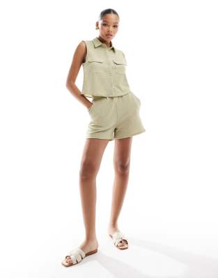 Vero Moda - Strukturierte Jersey-Shorts in Salbeigrün, Kombiteil