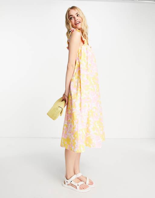 Vero Moda – Sukienka midi z marszczonymi ramiączkami w pastelowy kwiatowy wzór