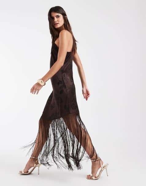 Vero Moda sukienka mini na ramiączkach z frędzlami w kolorze czekoladowobrązowym - view 1