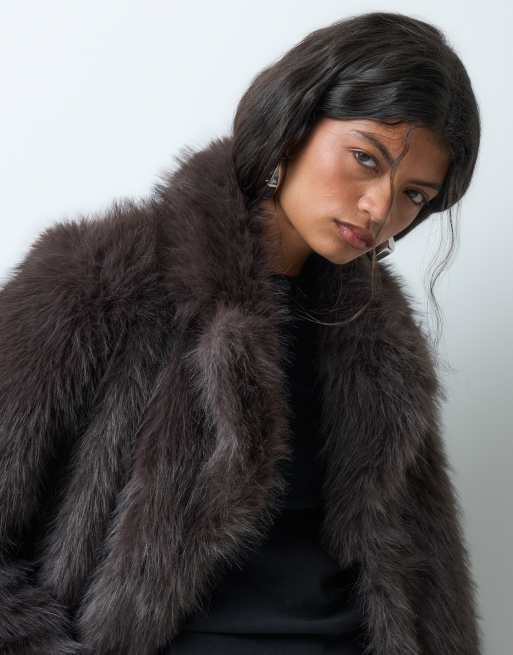 Vero Moda super soft faux fur coat in chocolate brown, 4 of 5