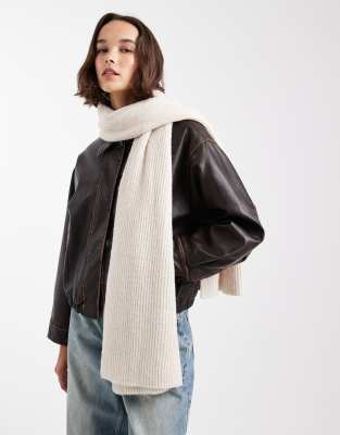 Vero Moda - Superweicher, gerippter Schal in Cremeweiß