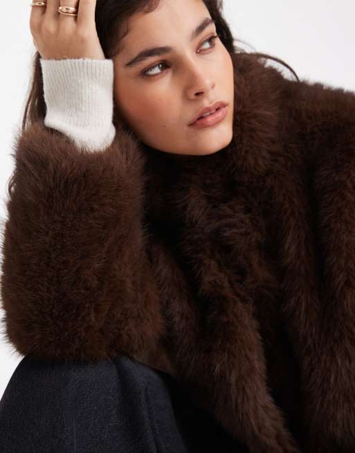 Vero Moda – Superweicher Kurzmantel in Schokoladenbraun aus Kunstpelz, 4 von 4