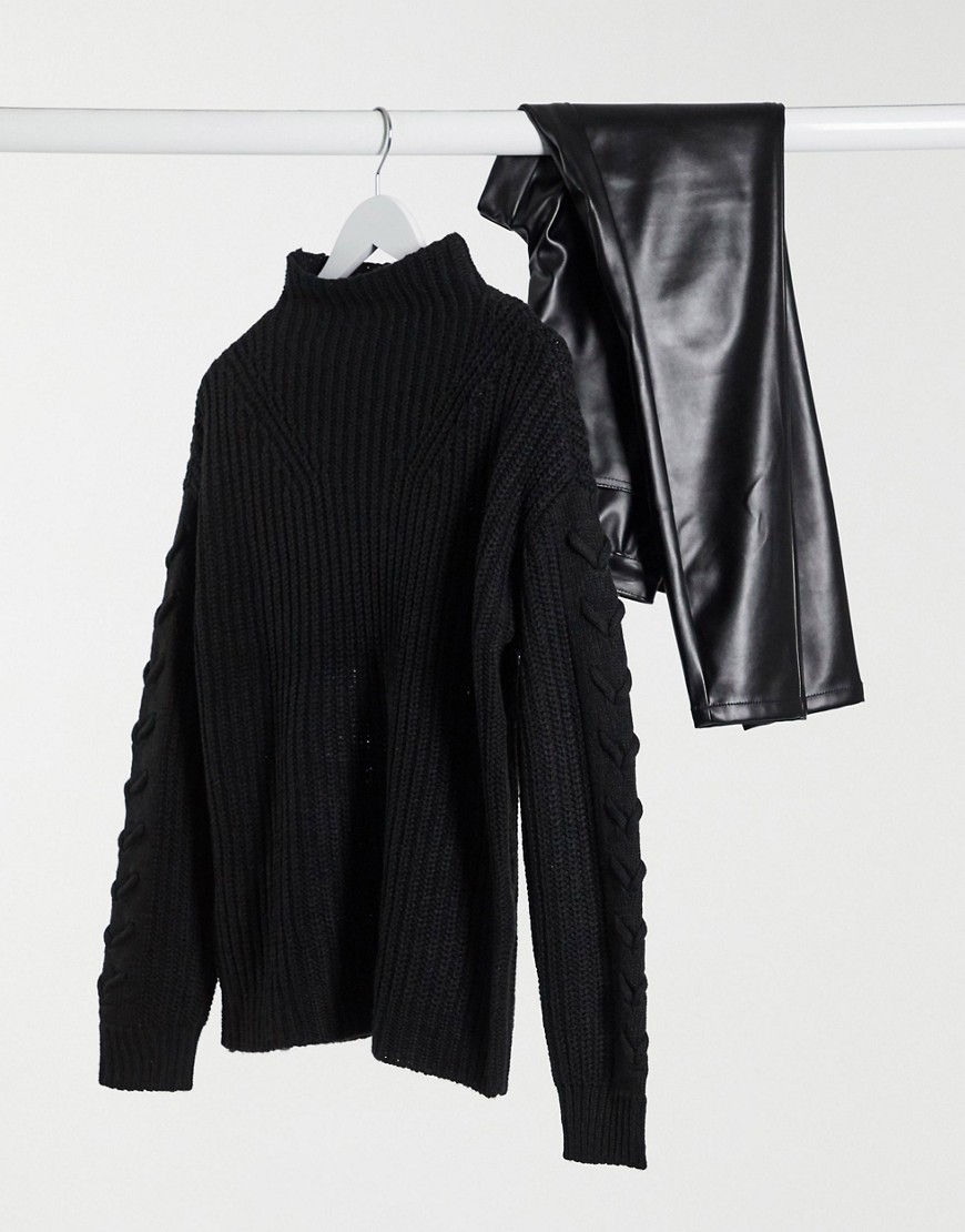 Vero Moda – Svart, kabelstickad tröja med hög krage