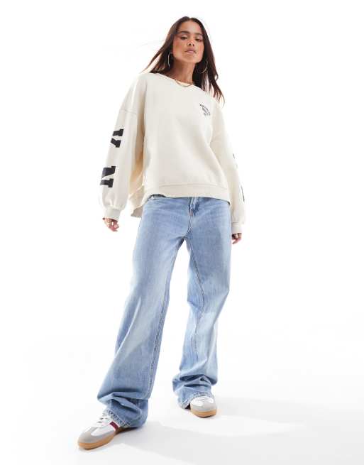 Vero Moda - Sweatshirt met verlaagde schouders en 'New York Brooklyn' print in crème, 4 van 4