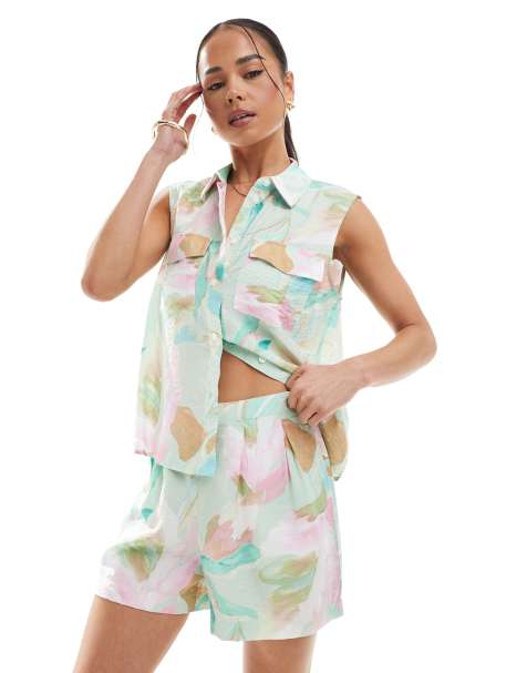 Vero Moda pleat front shorts co-ord in pastel print