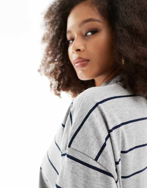 Vero Moda - T-shirt à épaules tombantes et col montant - Gris à rayures, 2 de 4
