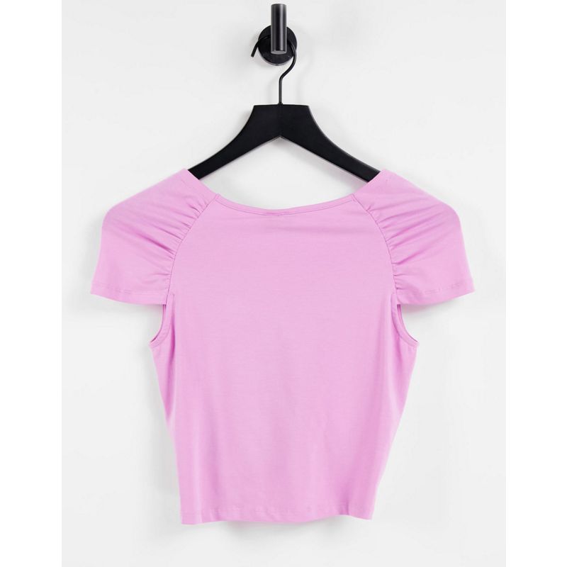 Vero Moda – T-Shirt aus einem Bio-Baumwollmix in Rosa mit gerüschtem V-Ausschnitt