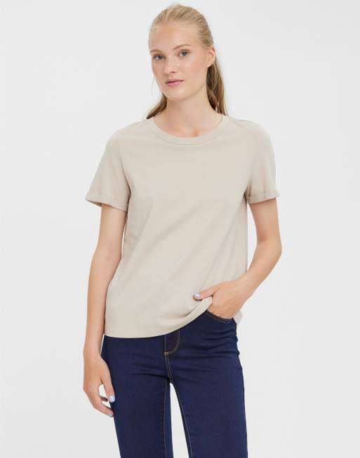 Vero Moda - T-shirt color pietra con maniche risvoltate