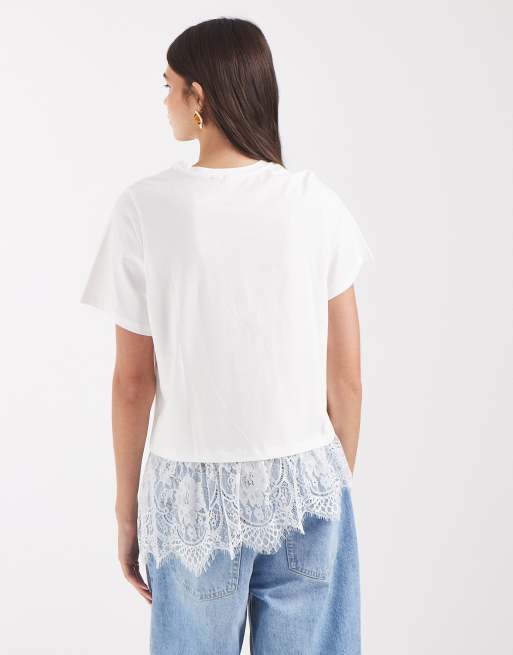 Vero Moda T-shirt con dettaglio in pizzo asimmetrico bianco, 4 di 4