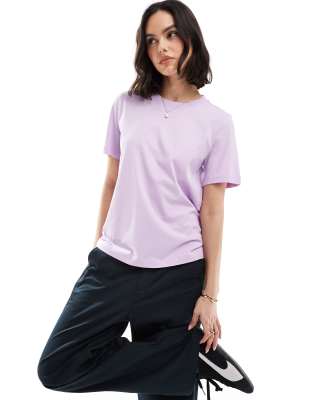 Vero Moda - T-Shirt in Flieder-Lila