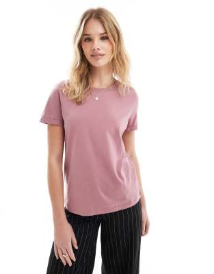 Vero Moda - T-Shirt in leuchtendem Rosé mit umgeschlagenen Ärmeln-Rosa