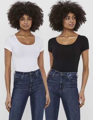 Vero Moda - T-Shirt in strahlendem Weiß