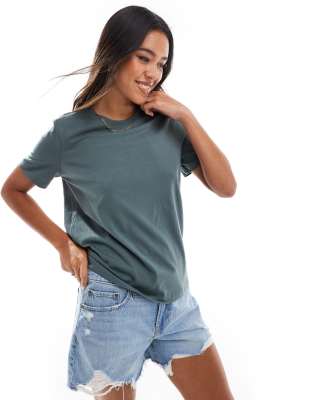 Vero Moda - T-Shirt in tiefem Grün