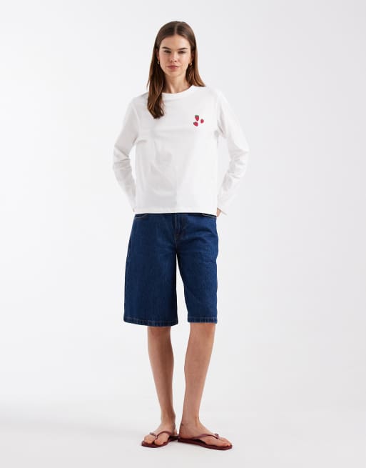 Vero Moda - T-shirt oversize à manches longues avec imprimé damier et fraise au dos - Blanc, 3 de 4