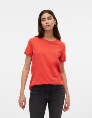 Vero Moda T-shirt With Fold Up In Red