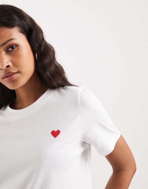Vero Moda t-shirt with mini heart graphic in white, 4 of 4