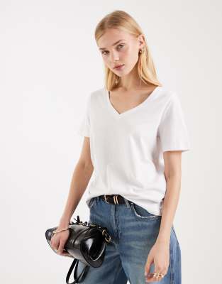 Vero Moda T-shirt With V-neck In White