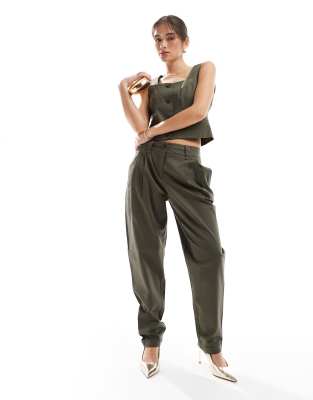 Vero Moda Vero Moda tailored barrel leg trouser co-ord in kalamata green