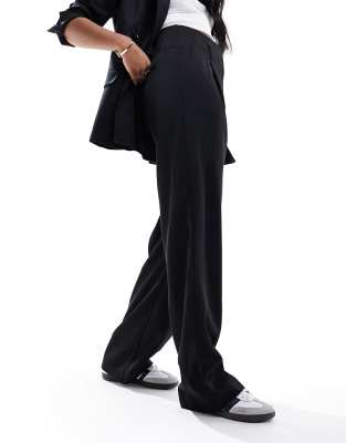 tailored high rise relaxed straight leg pants with belt loop detail in black