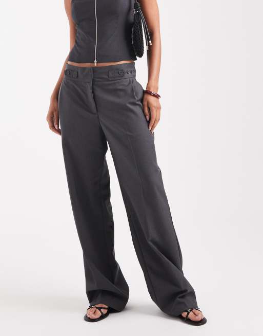 Vero Moda tailored pleat front wide leg pants with adjustable button waist in dark gray, 5 of 5