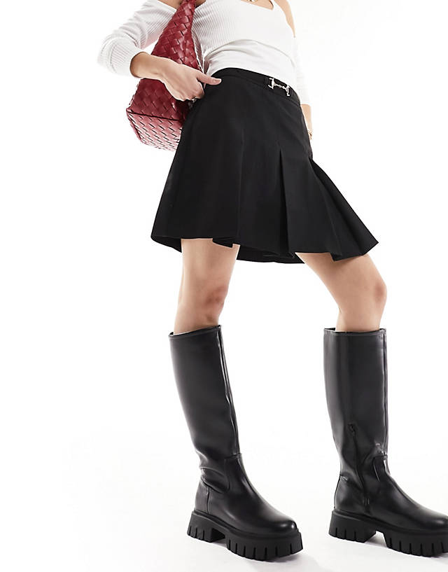 Vero Moda - tailored pleat mini skirt with buckle detail in black