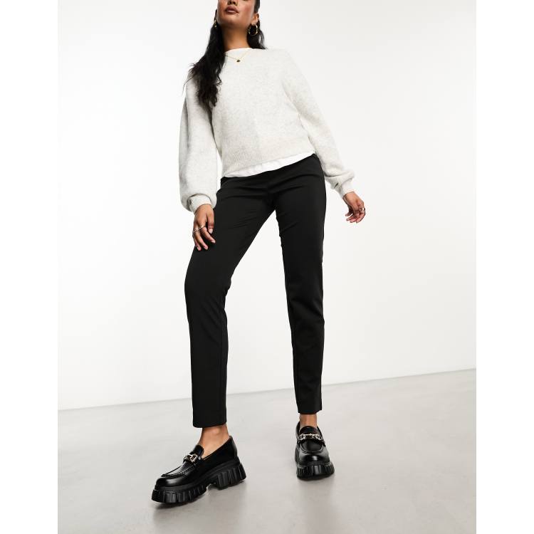 Vero Moda tailored slim leg pants in black