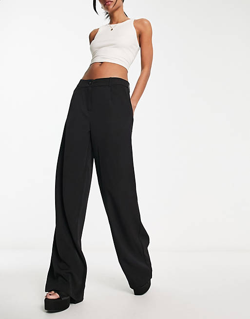 Vero Moda tailored stand alone dad trousers with pleat front in black ...