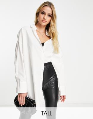 Vero Moda Tall – Aware – Biała koszula o wydłużonym fasonie z odkrytymi plecami z wiązaniem