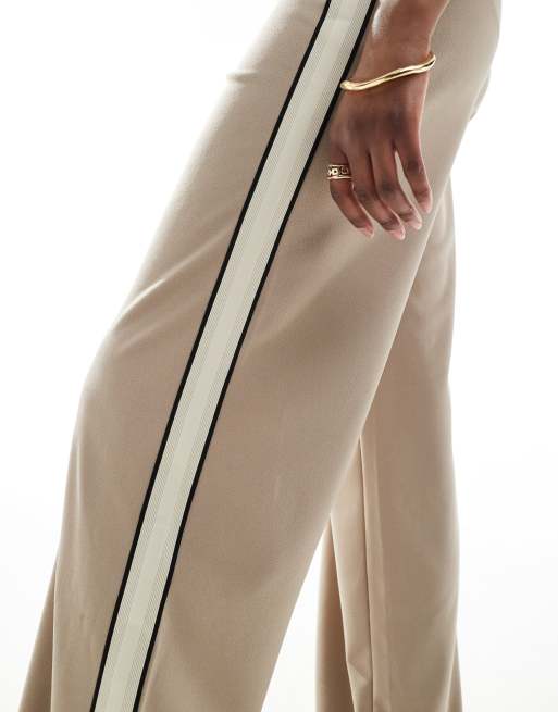 Vero Moda Tall – Beige, lediga byxor med resårmidja och sidorand, 2 av 5