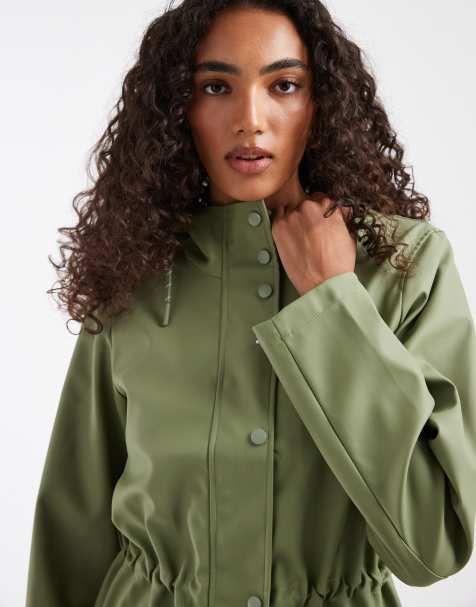 Vero Moda Tall - Chaqueta revestida con capucha en verde oliva - view 1