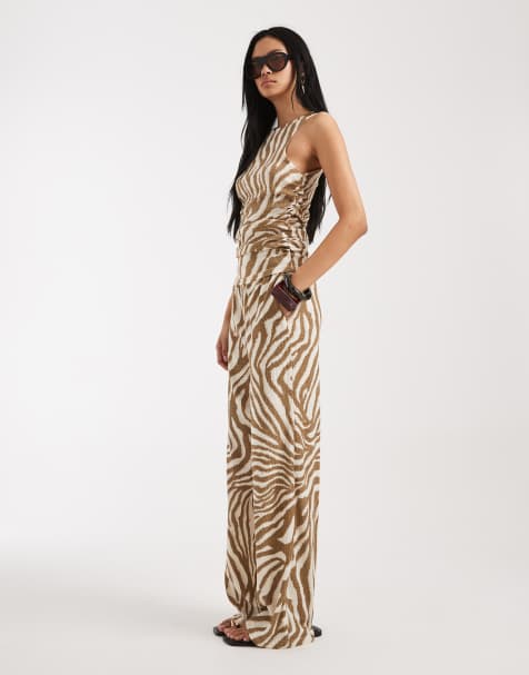 Vero Moda Tall - Co-ord set van mouwloze gerimpelde jersey top en broek met wijde pijpen met abstracte print in berkwit - view 1