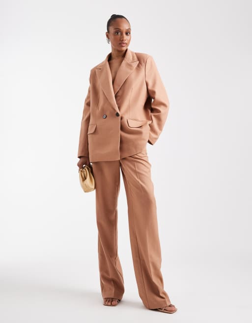 Vero Moda Tall - Completo sartoriale color moka a spina di pesce con blazer e pantaloni a fondo ampio