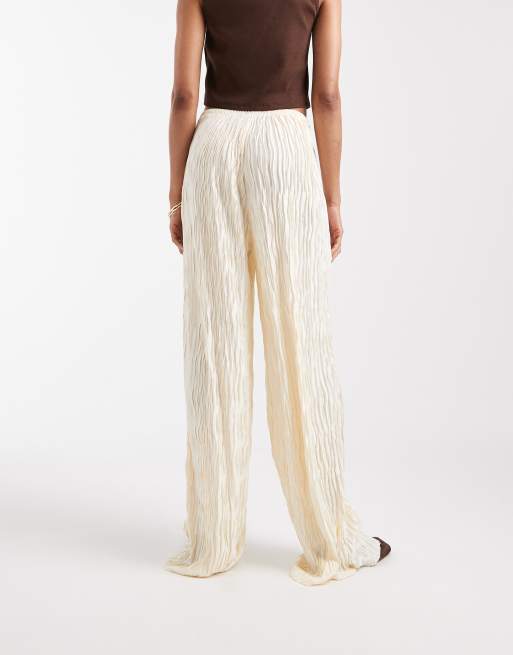 Vero Moda Tall - Cremehvide bukser med vide ben, tekstur og plisseringer, 5 af 5