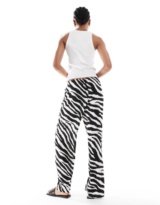 PRIME MEMBERS Zebra Wide Joggers 4カラー Vero Moda Easy tie waist wide leg trousers in zebra print | ASOS