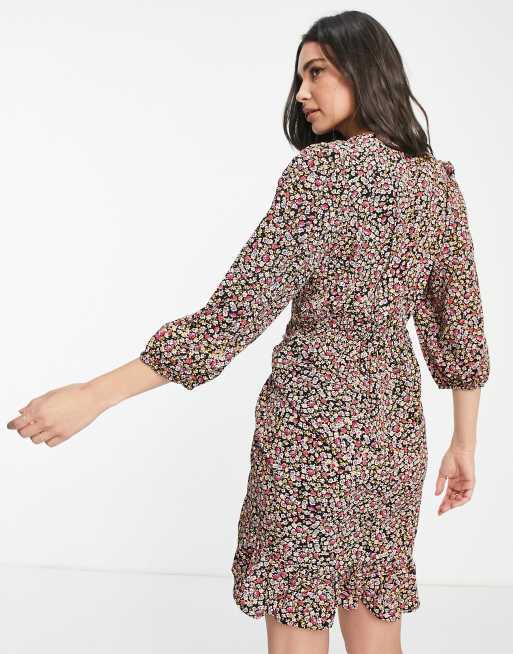 Vero Moda Tall - Gerimpelde mini-jurk met V-hals in gemixte bloemenprint, 2 van 4