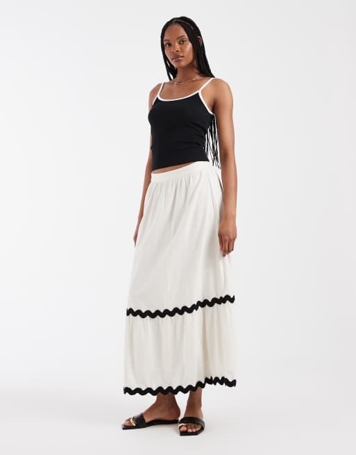 Vero Moda Tall - Gonna lunga a balze color crema con bordi smerlati a contrasto, 1 di 5