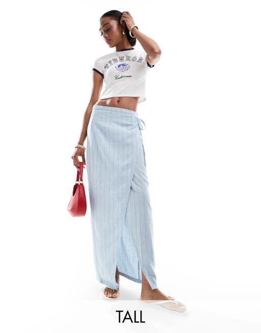Vero Moda Tall - Gonna midi avvolgente blu pallido gessata