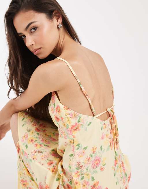 Vero Moda Tall – Gul, blommig midiklänning med rynkad byst och smala axelband, 4 av 4