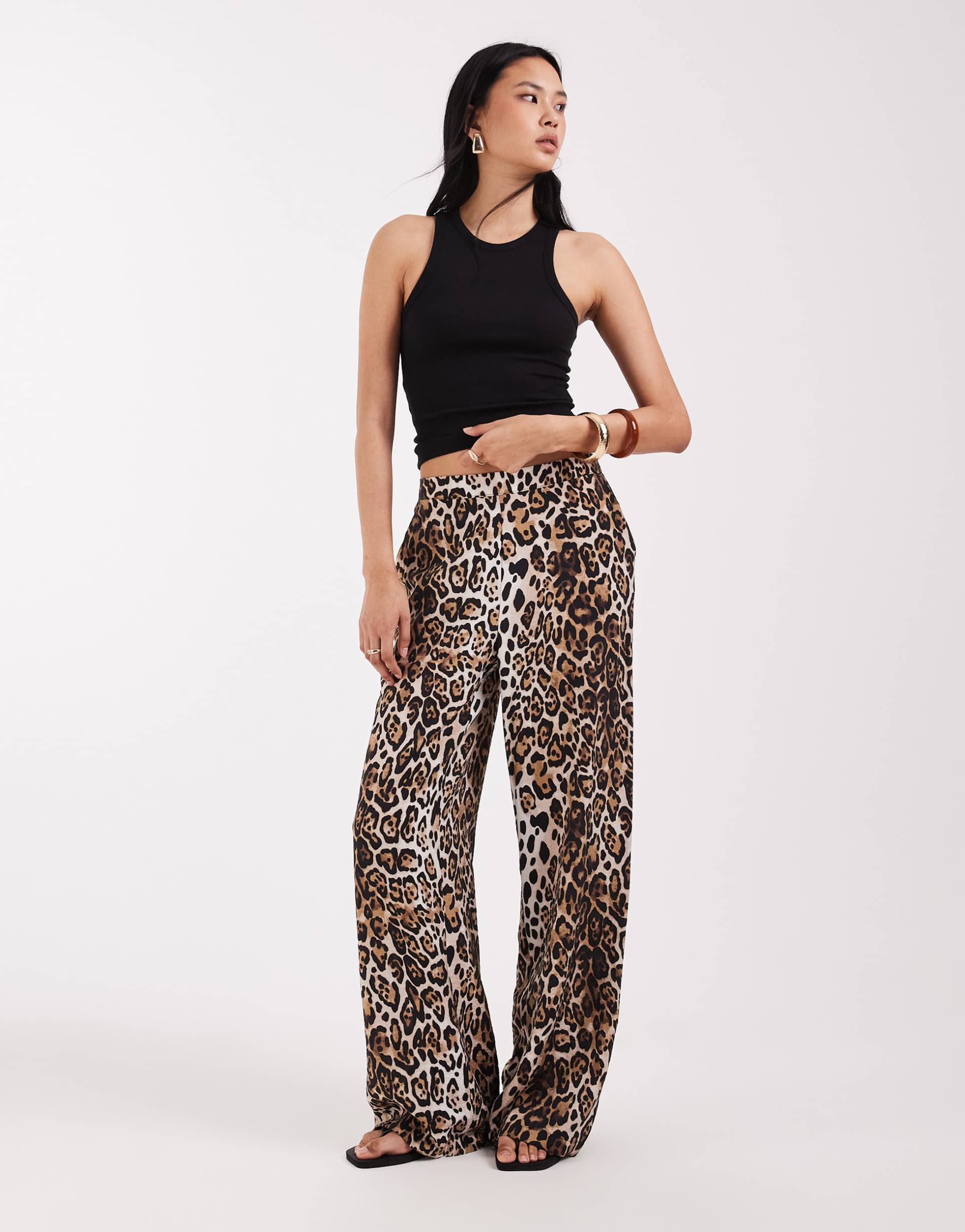 vero moda tall high rise wide leg pants in leopard print