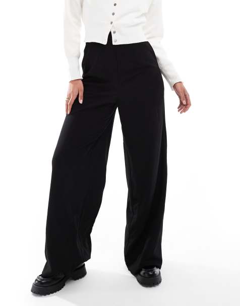Vero Moda Tall jersey crepe super wide leg trousers in black