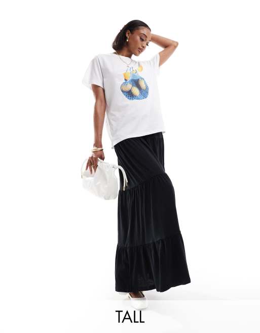 Vero Moda Tall - Lagdelt og sort maxinederdel