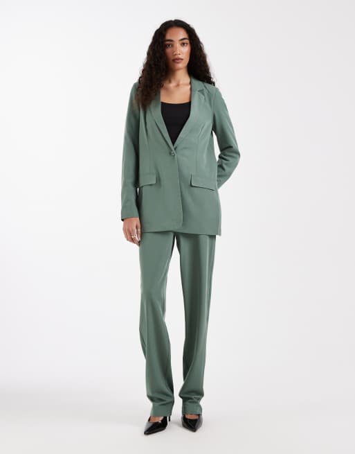 Vero Moda Tall loose fit tailored blazer in green (part of a set), 3 of 4