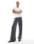 [Vero Moda Tall] Vero Moda Tall loose pull on pants in grey pinstripe L Grey pinstripe